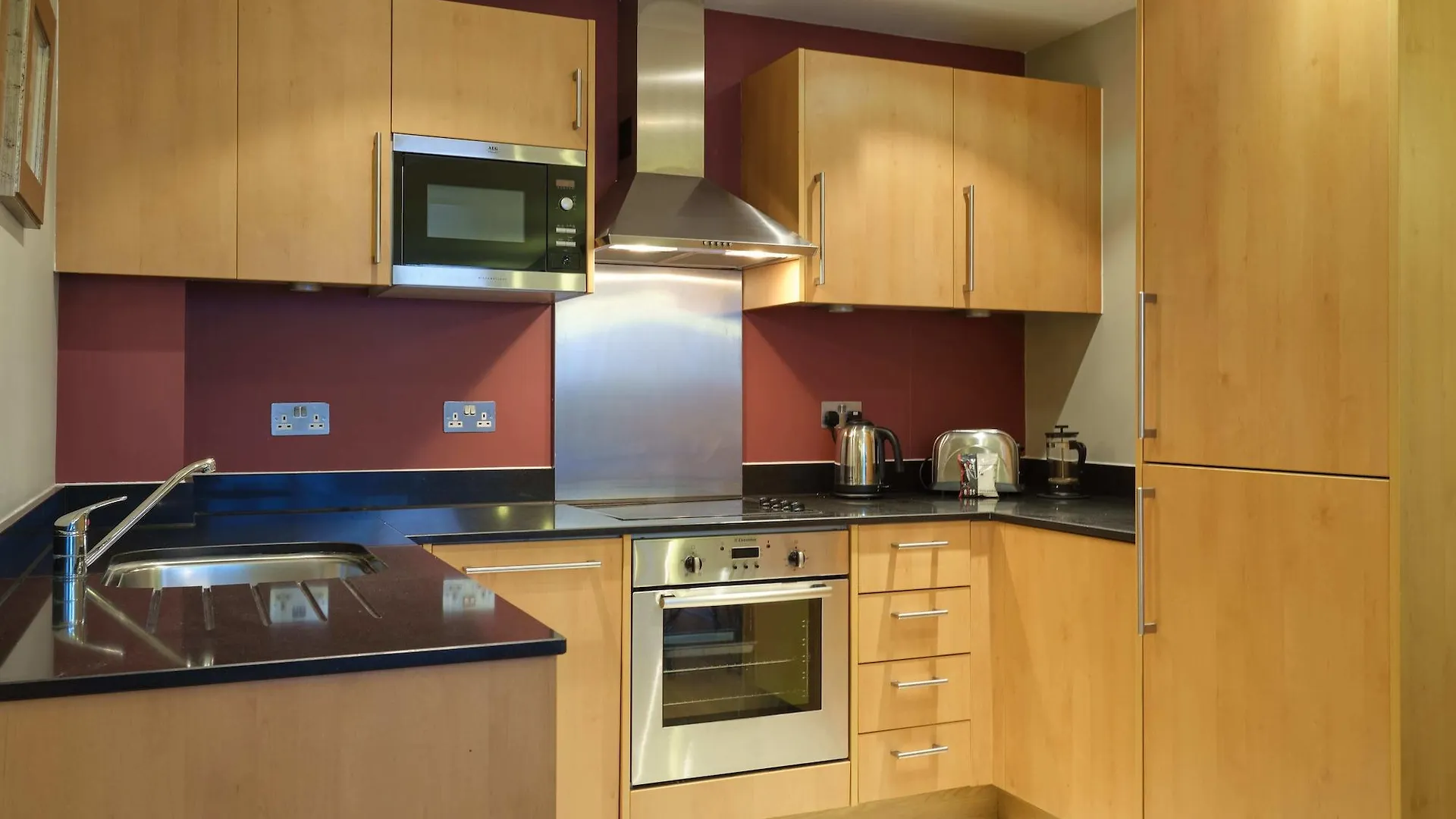 Marlin Apartments Empire Square London Bridge 0*,